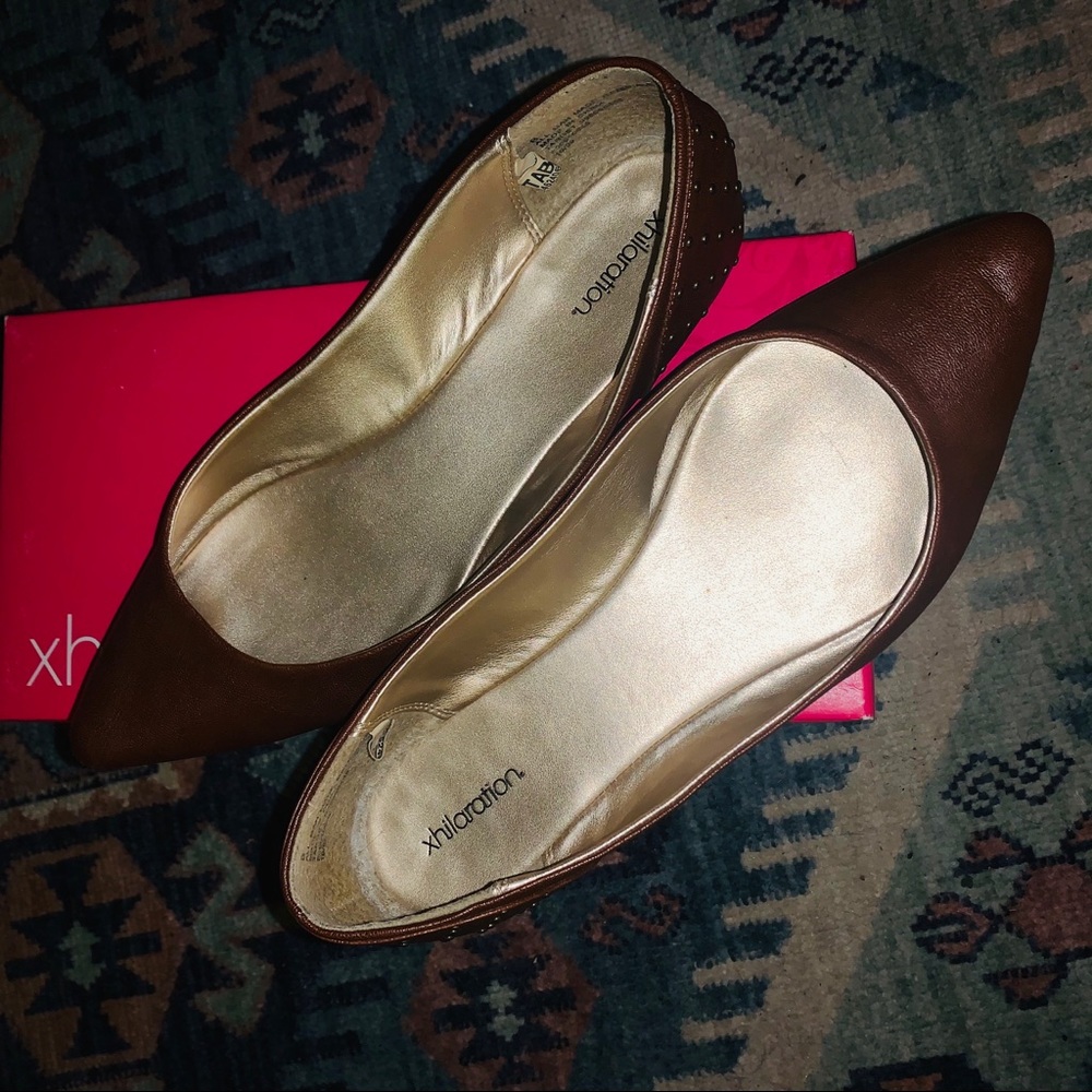 Xhilaration women’s brown studded flats size 8